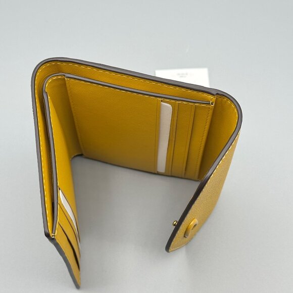 Coach CH808 Yellow Gold Wyn Small Crossgrain Leather Envelope Wallet NWT - Picture 11 of 16